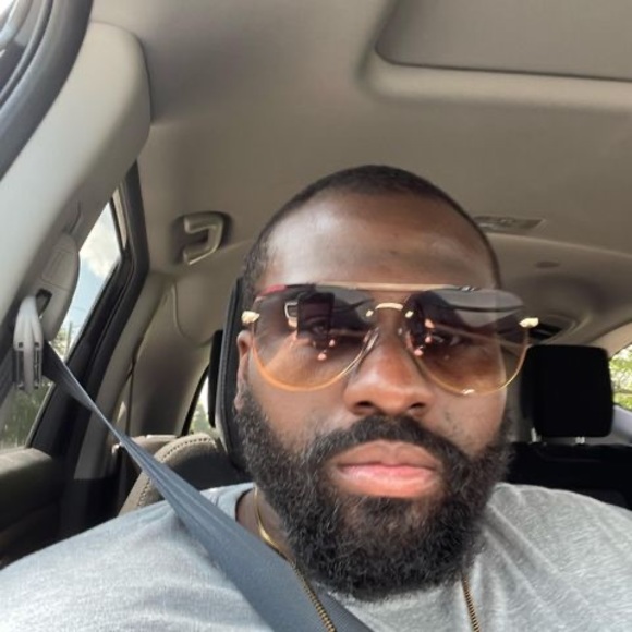 Profile Picture of Darryl Braxton (@darryl_braxton) on Poshmark