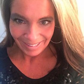 Profile Picture of Jennifer Grace (@littlemissglow) on Pinterest