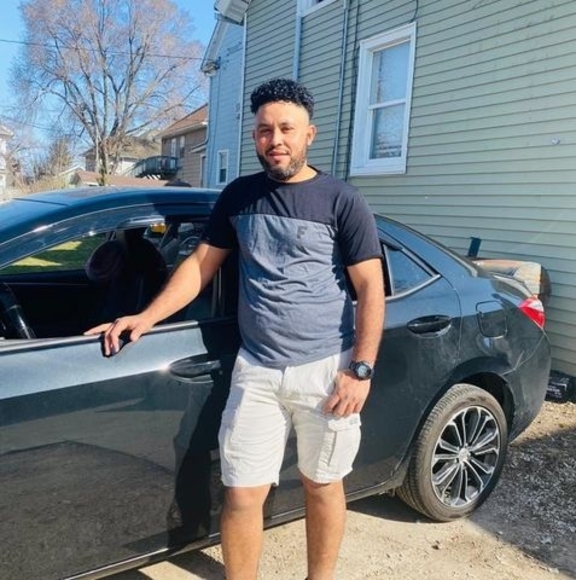 Profile Picture of Mario Zelaya (@zelayamario372) on Poshmark