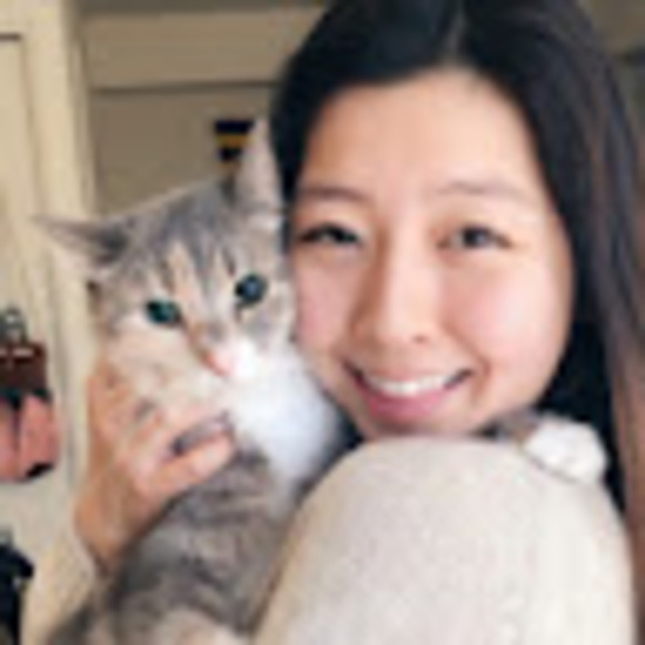 Profile Picture of Joohee Suh (@sjoohee15) on Poshmark