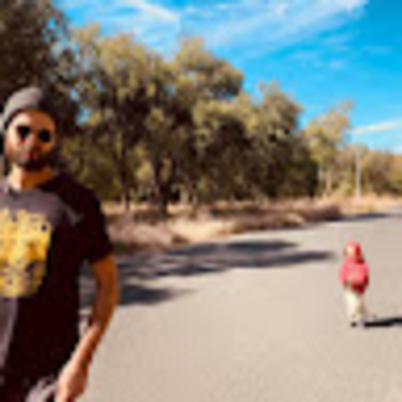 Barry Rivera - Poshmark Profile Picture of Barry Rivera (@barryrivera28) on Poshmark