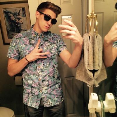 Profile Picture of Jonathan Frost (@therealfrostman) on Twitter