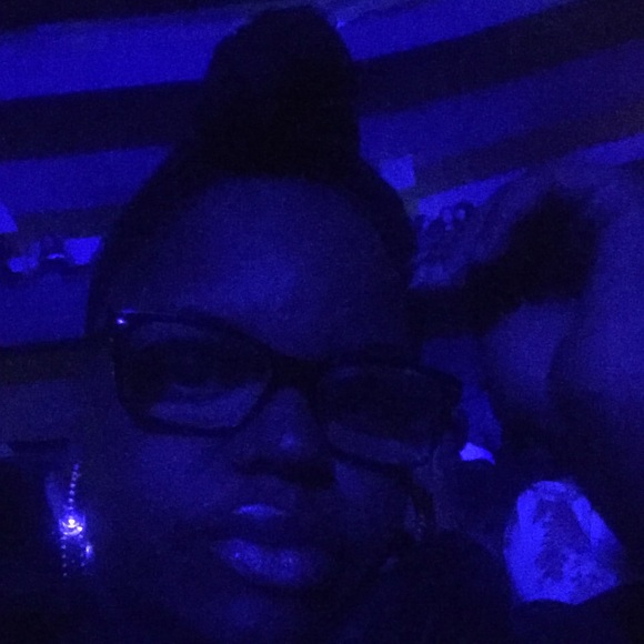 Profile Picture of Chanea Grant (@tiyanna312) on Poshmark