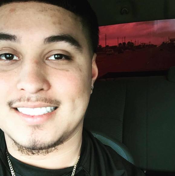 Profile Picture of Cory Alvarez (@alvarez_cory361) on Poshmark