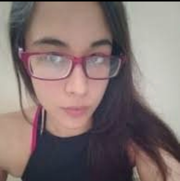 Ashley Deacon - Poshmark Profile Picture of Ashley Deacon (@lightblond3) on Poshmark