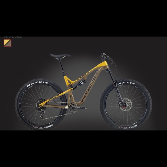 Profile Picture of Ricky Tayag (@sleekrix) on Poshmark