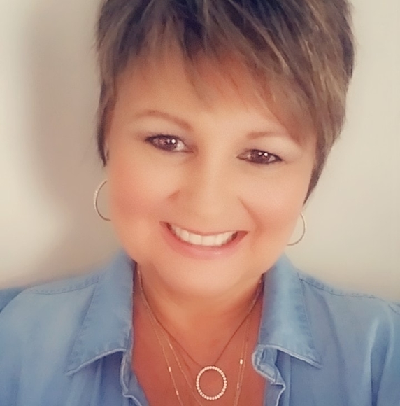 Profile Picture of Pamela Fountain (@pfoun2) on Poshmark