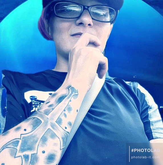 Profile Picture of Holly Toczylowski (@hollytoc420) on Poshmark