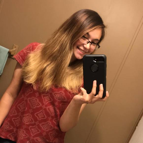 Profile Picture of Haley Pierson (@haleypierson01) on Poshmark