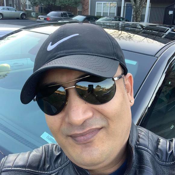 Profile Picture of Neeraj Soni (@mspneeraj) on Poshmark