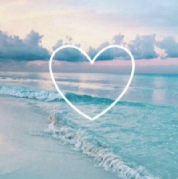 Profile Picture of Ariella Rosky (@arosky) on Poshmark