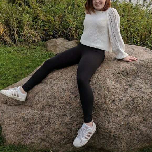 Profile Picture of Lakiah Wilczek (@107777kiki) on Poshmark