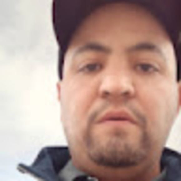 Profile Picture of Julian Moreno (@moreno89122) on Poshmark