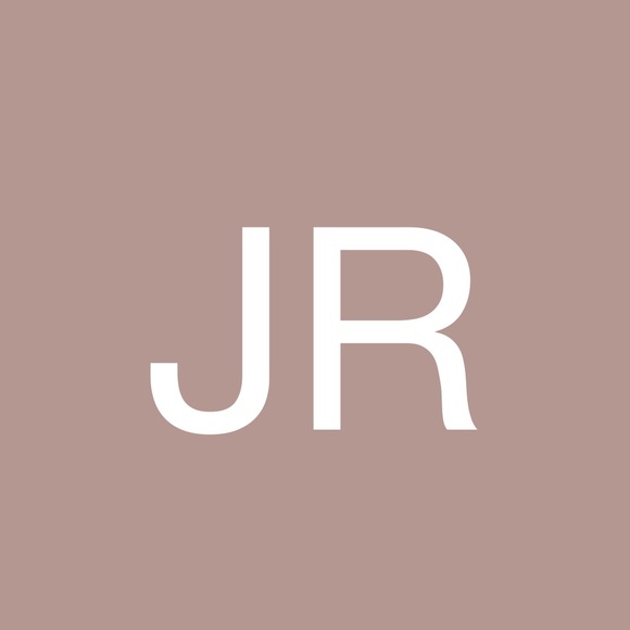 Profile Picture of Jeremy Robert (@ycquixjwto) on Poshmark