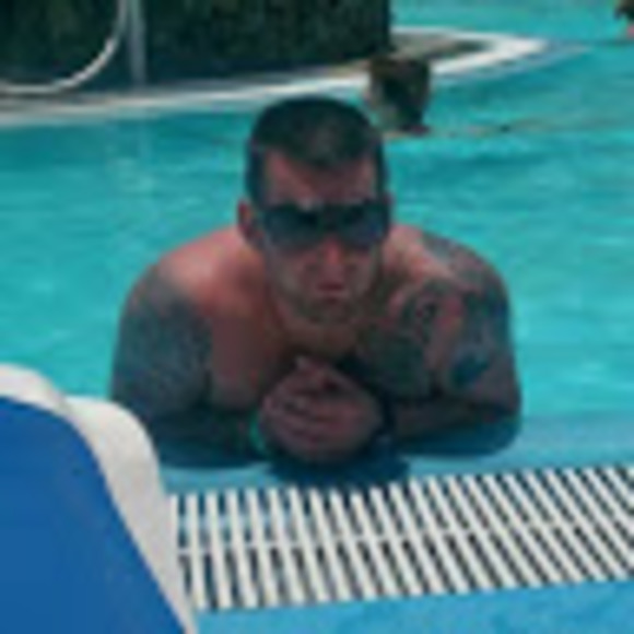 Profile Picture of Vincent Letourneau (@letourneauv) on Poshmark