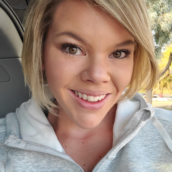 Profile Picture of Whitney Prochniak (@wprochniak) on Poshmark