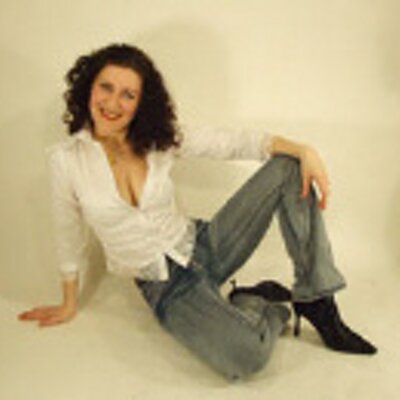 Profile Picture of Iris Walsh (@Inez2751) on Twitter