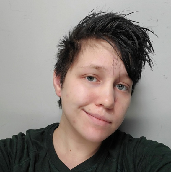 Profile Picture of Ace Zeren (@zerenace) on Poshmark