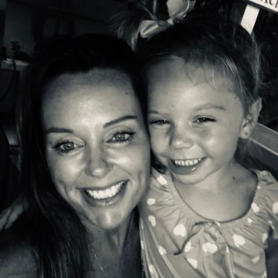 Profile Picture of Tracy Colvin (@tcolvin1980) on Twitter