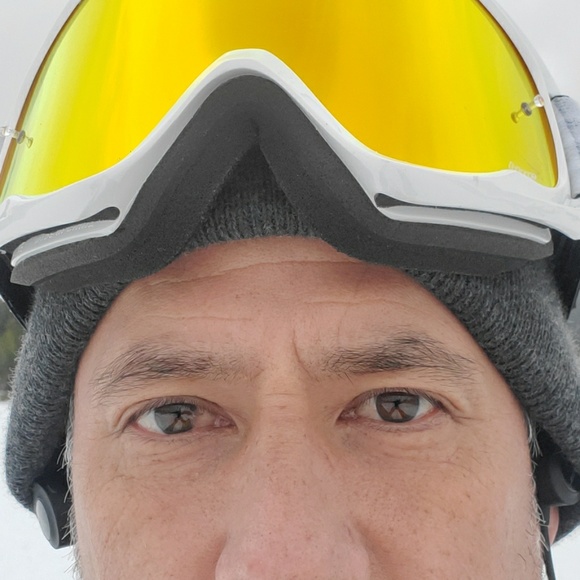 Profile Picture of Chad Guthrie (@chadguthrie) on Poshmark