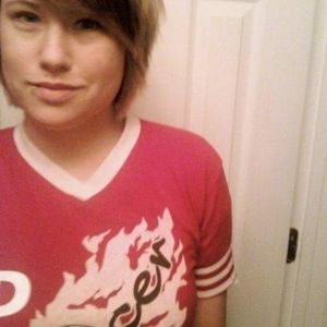 Profile Picture of Sara Vance (@vansara) on Myspace