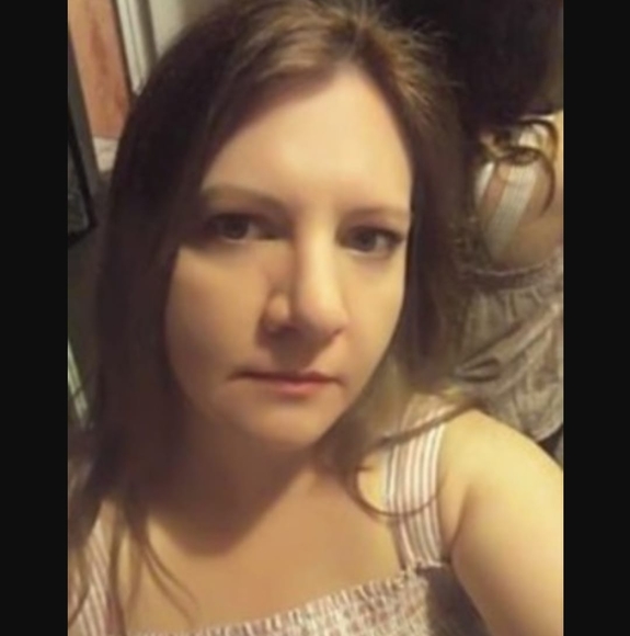 Profile Picture of Stephanie Maronick (@stephmaronick) on Poshmark