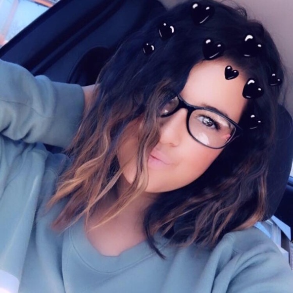 Profile Picture of Makayla Richardson (@mskrichardson) on Poshmark