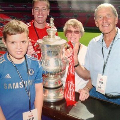 Profile Picture of Glenn Towerseyon Twitter