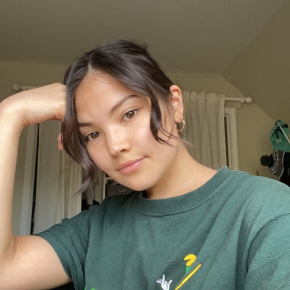 Profile Picture of Jasmine Acree (@jasmineacree283) on Poshmark