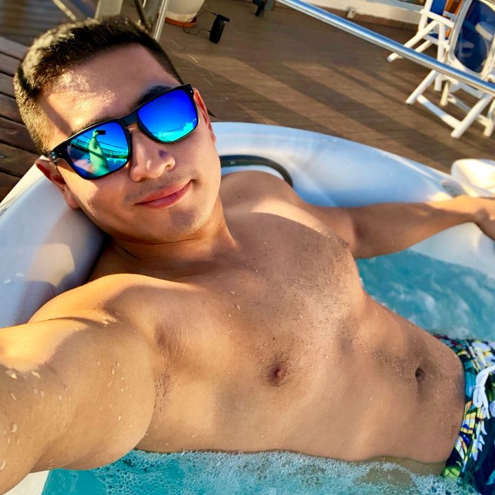 Profile Picture of David Loo (@@davidlooro) on Tiktok