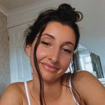 Profile Picture of Leandra Broadhead (@leabeexx) on Instagram
