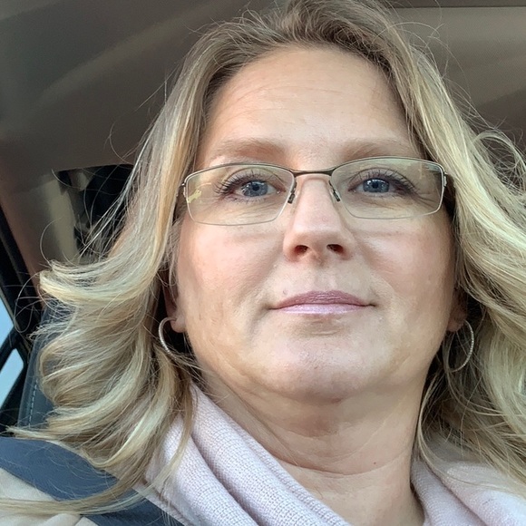 Profile Picture of Johnna Mcgarrah (@125johnna) on Poshmark