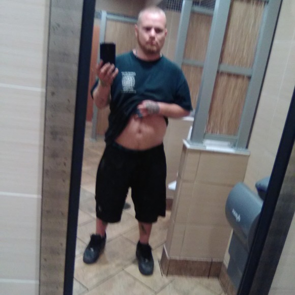 Profile Picture of Allen Bradley (@allen_bradley) on Poshmark