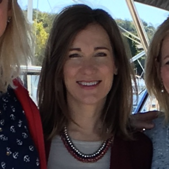 Profile Picture of Dawn Soderholm (@dsod710) on Poshmark