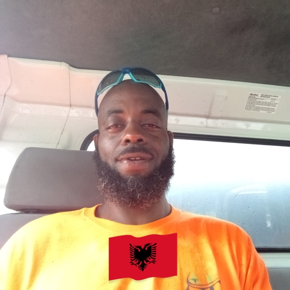 Profile Picture of Jonesy Jones (@jonesyjones763) on Poshmark