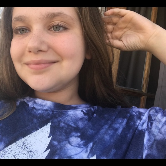 Profile Picture of Riley Storrs (@riley_storrs) on Poshmark