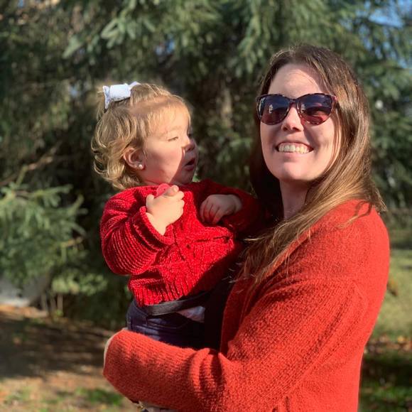 Allyson Goossens - Poshmark Profile Picture of Allyson Goossens (@allyg827) on Poshmark