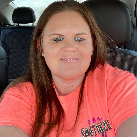Profile Picture of Kati Blocker (@kbeth83) on Poshmark