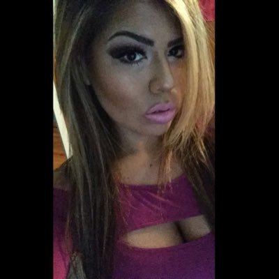 Profile Picture of Irma Farrah Gonzalez (@FARRAHS711) on Twitter