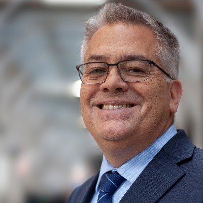 Profile Picture of Lawrence Aragonon Twitter