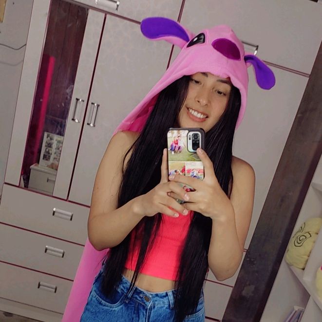 Profile Picture of Valeri Sifuentes 👑🦋 (@valerisifuentes) on Tiktok