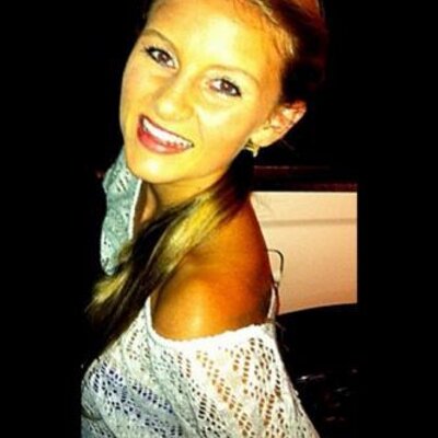 Profile Picture of Jeannine Walsh (@jeannine2592) on Twitter