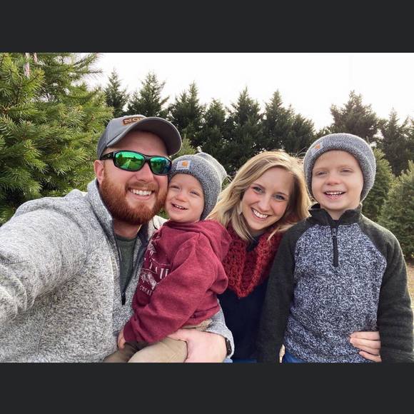 Profile Picture of Ian Rupert (@irup94) on Poshmark