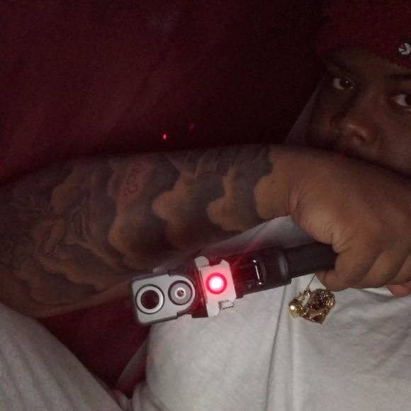 Profile Picture of Sean Tyree (@islaycouples) on Poshmark