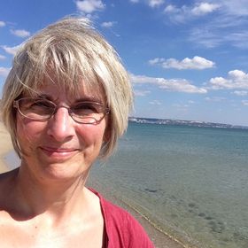 Profile Picture of Elke Schülpen-Roberts (@elkeroberts) on Pinterest