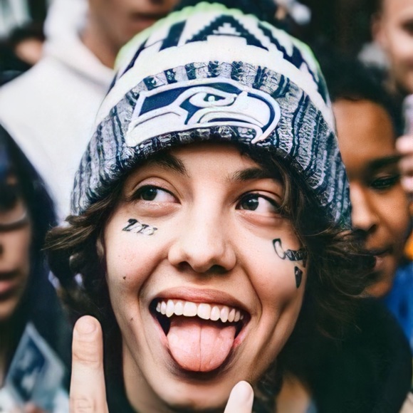 Profile Picture of Danny Olek (@dannolek) on Poshmark