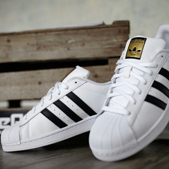 Profile Picture of John Wetzel (@sniperlegend666) on Poshmark