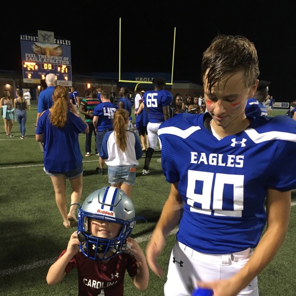 Profile Picture of Jj Richbourg (@jjyrichbourg) on Poshmark