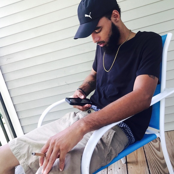 Profile Picture of Joshua Mckoy (@mckoy1690) on Poshmark