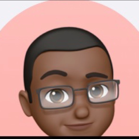 Profile Picture of Laroy Dubois (@lroy3423) on Poshmark